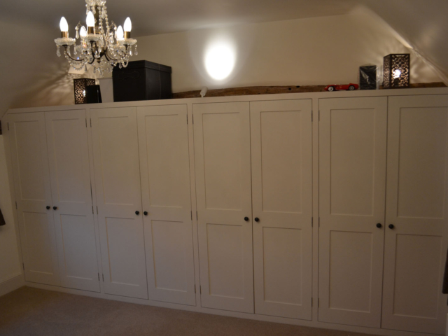 Traditional bespoke fitted white wardrobes